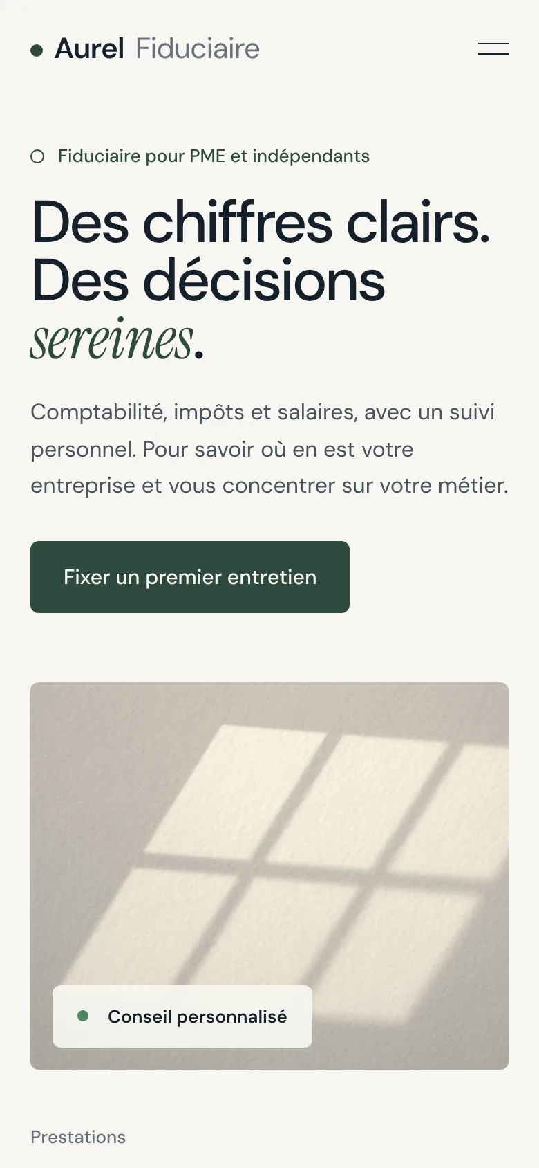 Exemple de design: Fiduciaire (Aurel Treuhand, marque fictive)